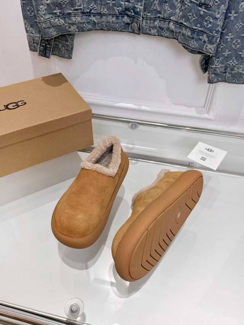 Ugg Flat Shoes